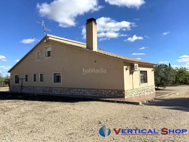 Chalet en venta en Caudete. Chalet en venta en San Vicente, 5 dormitorios. Chalets.