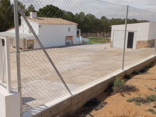 Chalet en venta en Caudete. Maravilloso Chalet. Chalets.
