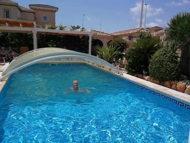 Chalet en venta en Cabo Roig, Alicante Costa Blanca