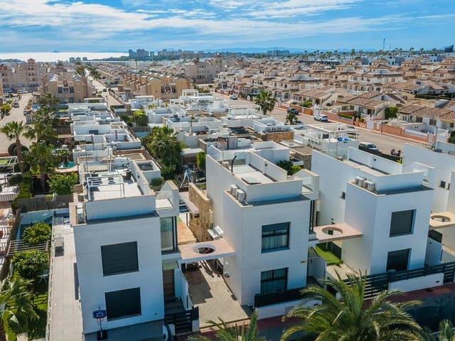 Chalet en venta en Cabo Roig, Alicante Costa Blanca