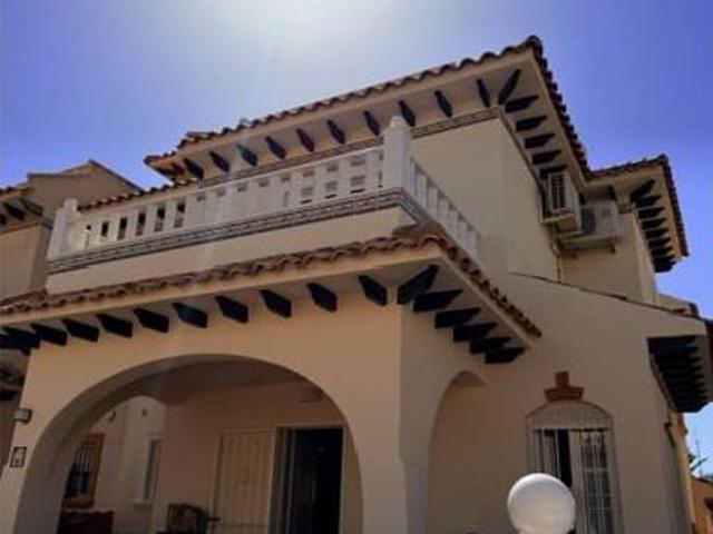 Chalet en venta en Cabo Roig, Alicante Costa Blanca