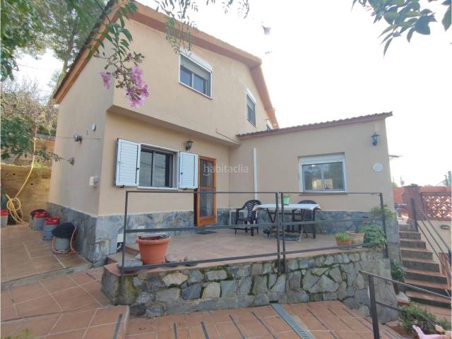 Chalet en venta en Cabrera d´Anoia. SE VENDE TORRE EN LA URBANIZACIÓN DE CAN ROS. Chalets Cabrera.