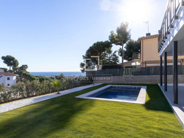 Chalet en venta en Cabrils. Casa villa Excelentes de 4 dormitorios en venta en Cabrils, Barcelona. Chalets.