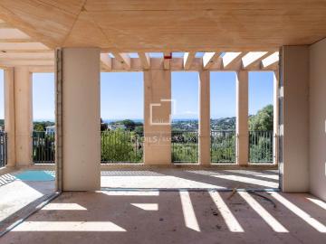 Chalet en venta en Cabrils. Exclusiva casa de obra nueva con impresionantes vistas al mar en venta en Cabrils, Barcelona. Chalets.