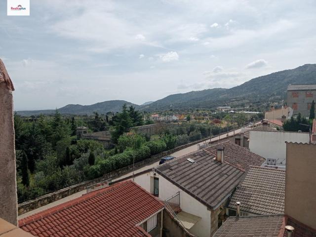 Chalet en venta en Cadalso de los Vidrios. 103DELEGACIÓN PRINCIPAL.Vivienda unifamiliar adosada de 151Vivienda unifamiliar adosada. Chalets Cadalso de los.