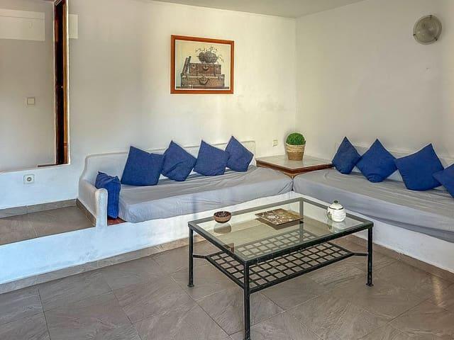 Chalet en venta en Cala Tarida, Ibiza
