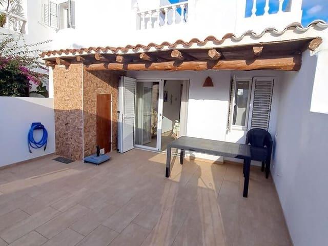 Chalet en venta en Cala Tarida, Ibiza