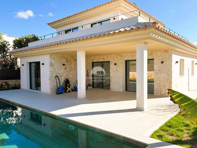 Chalet en venta en Cala Llombards