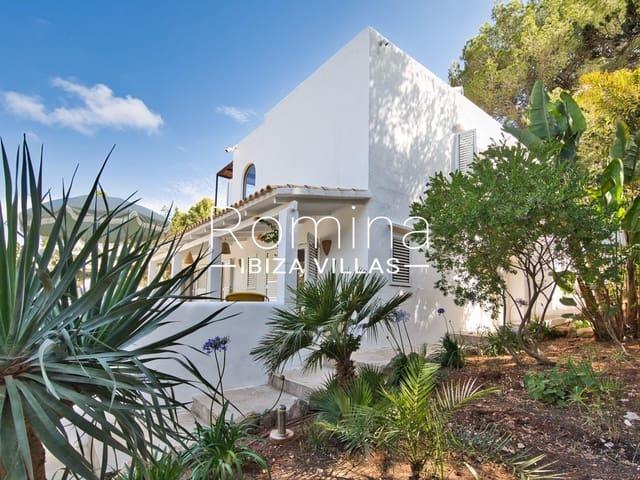 Chalet en venta en Cala Llenya, Ibiza