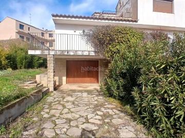 Chalet en venta en Calaceite. Calaceite Chalet con jardín. Chalets.