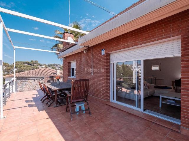 Chalet en venta en Caldes de Montbui. Casa independiente con vistas panorámicas en Can Valls. Chalets Caldes de.