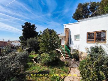 Chalet en venta en Caldes de Montbui. Chalets Caldes de.