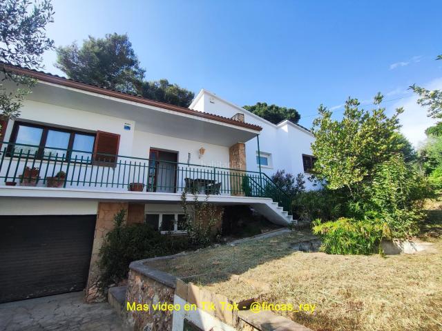 Chalet en venta en Caldes de Montbui. Chalets Caldes de.