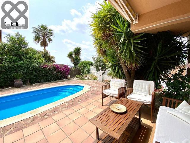 Chalet en venta en calle Del Om, Caldes de Montbui, de 293 m² 6 habitaciones por 499.000