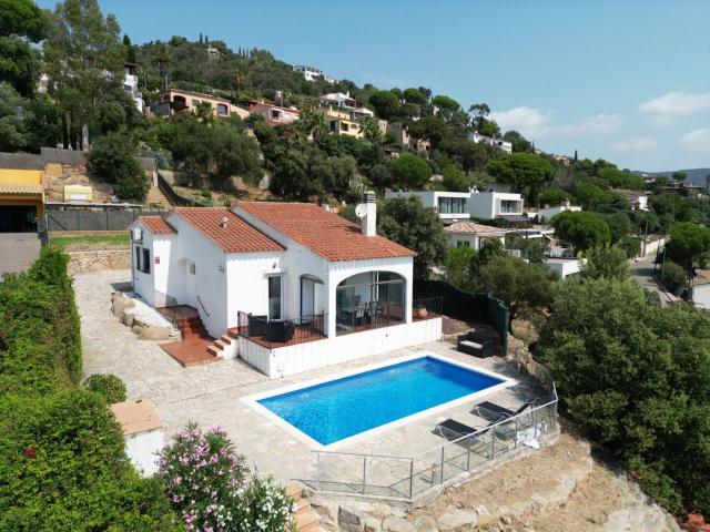 Chalet en venta en Calonge, Cabanyes Mas Ambrós Mas Pallí. Casa Chalet en venta en calle selva, Calonge. Chalets.