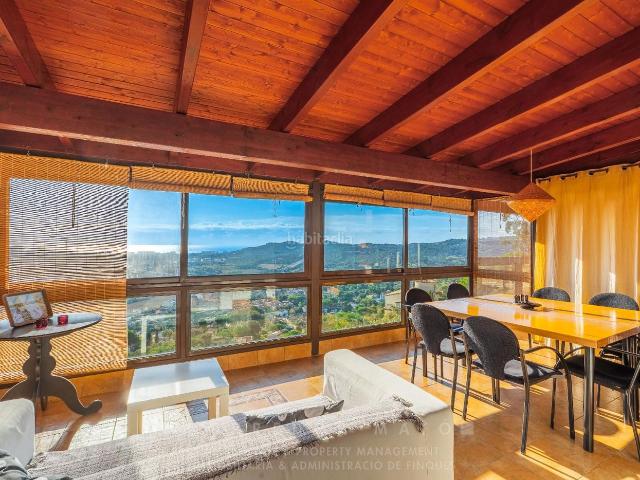 Chalet en venta en Calonge, Cabanyes Mas Ambrós Mas Pallí. Panorámicas, luz y tranquilidad en el corazón de la Costa Brava. Chalets.