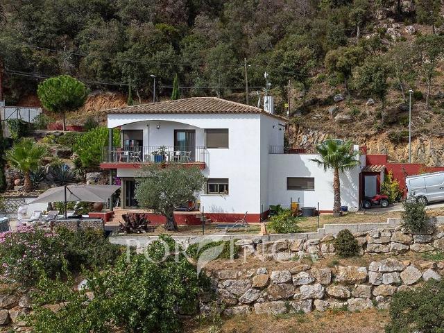 Chalet en venta en calle Xiprer, Calonge, de 140 m² 3 habitaciones por 430.000