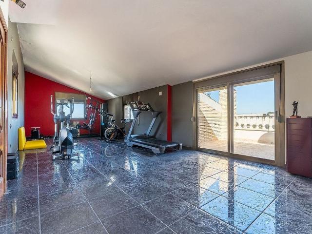 Chalet en venta en calle Conca de Barberá, Pallaresos, Els, de 350 m² 4 habitaciones por 730.000