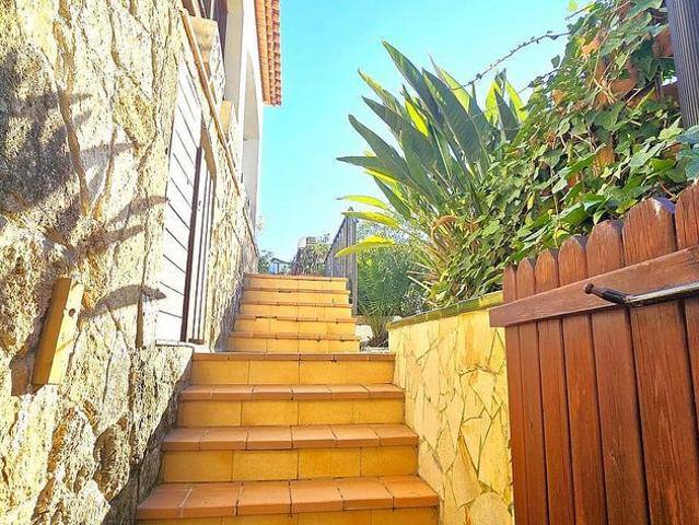 Chalet en venta en calle Costa D'en Bandina, Lloret de Mar, de 324 m² 4 habitaciones por 430.000