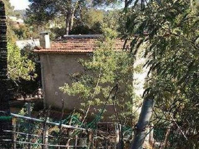 Chalet en venta en calle Catalpa, Sant Cugat del Vallès, de 55 m² 2 habitaciones por 219.000