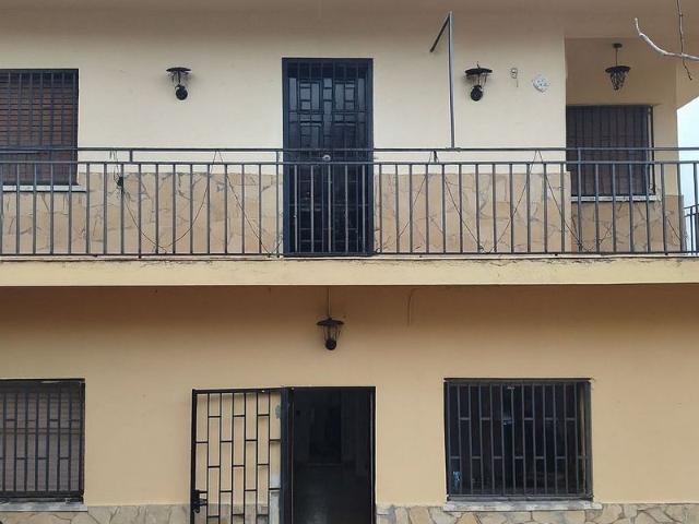 Chalet en venta en calle Cadernera, Maçanet de la Selva, de 180 m² 7 habitaciones por 235.000