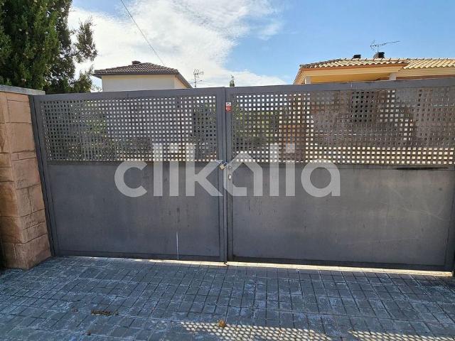 Chalet en venta en calle Caimada, Querol, de 306 m² 4 habitaciones por 179.000