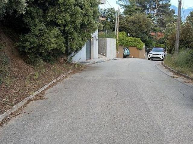 Chalet en venta en calle Can Riera, Castellar del Vallès, de 263 m² 4 habitaciones por 299.000