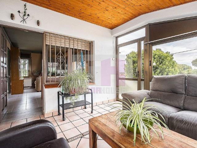 Chalet en venta en calle Can Sola Gros II, Caldes de Malavella, de 90 m² 3 habitaciones por 260.000