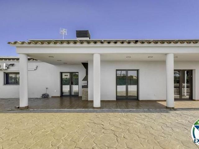 Chalet en venta en calle Canigó, Cistella, de 125 m² 4 habitaciones por 730.000