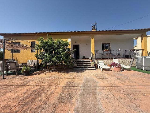 Chalet en venta en calle Cap de Bagur, Maçanet de la Selva, de 189 m² 4 habitaciones por 280.000