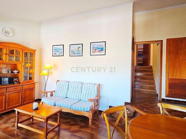 Chalet en venta en calle Cap de Creus, Colera, de 80 m² 3 habitaciones por 240.000
