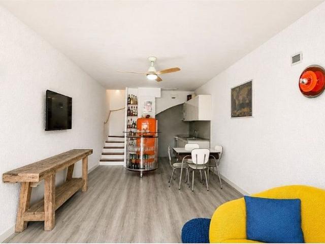 Chalet en venta en calle Carlit, Castelló d´Empúries, de 80 m² 3 habitaciones por 275.000