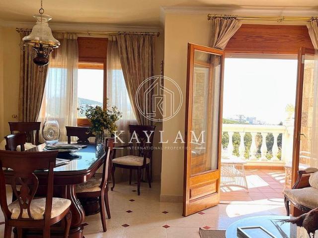 Chalet en venta en calle Castanyer, Castell Platja d´Aro, de 226 m² 4 habitaciones por 590.000