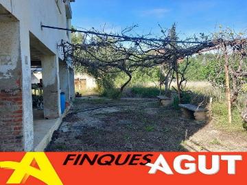 Chalet en venta en calle Castelltort, Viladecavalls, de 348 m² 6 habitaciones por 420.000
