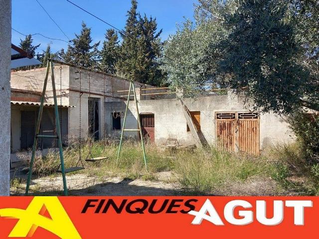 Chalet en venta en calle Castelltort, Viladecavalls, de 348 m² 6 habitaciones por 420.000