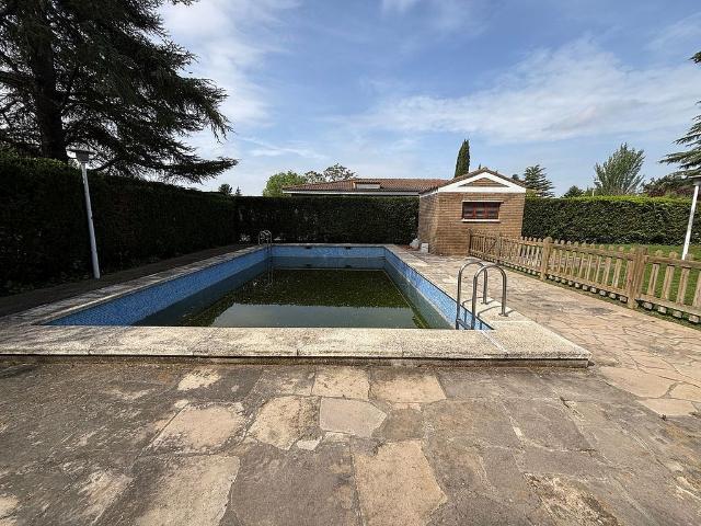 Chalet en venta en calle Cervantes Saavedra, Alpicat, de 200 m² 4 habitaciones por 590.000