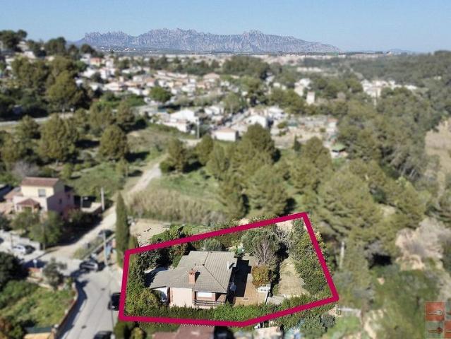 Chalet en venta en calle Circumval·Lacio, Piera, de 130 m² 4 habitaciones por 340.500