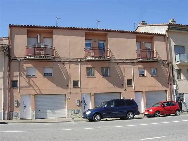 Chalet en venta en calle Cira de Girona, Quart, de 186 m² 3 habitaciones por 192.100