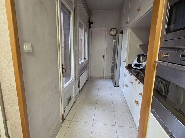 Chalet en venta en calle CL Can Puiggener de, Sabadell, de 296 m² 9 habitaciones por 540.000