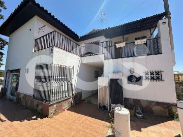 Chalet en venta en calle CL Agusti Bartra I Lleonart, Argentona, de 300 m² 6 habitaciones por 400.000