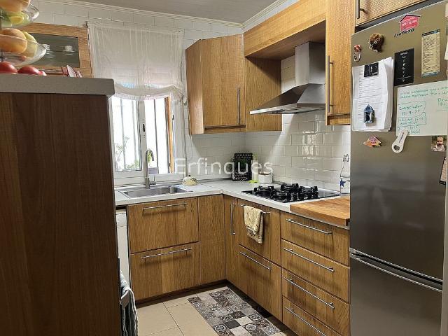 Chalet en venta en calle CL Sant Isidre de, Viladecavalls, de 176 m² 5 habitaciones por 450.000