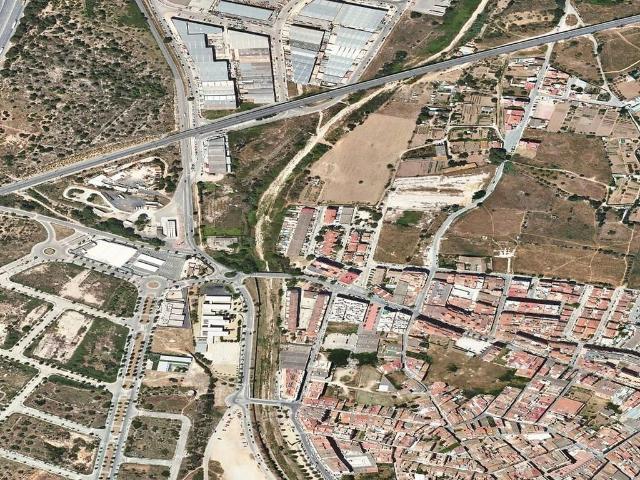 Chalet en venta en calle Clavell, Vendrell, El, de 99 m² 3 habitaciones por 129.000