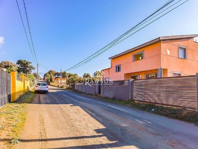 Chalet en venta en calle Crespià, Cabra del Camp, de 271 m² 4 habitaciones por 174.900