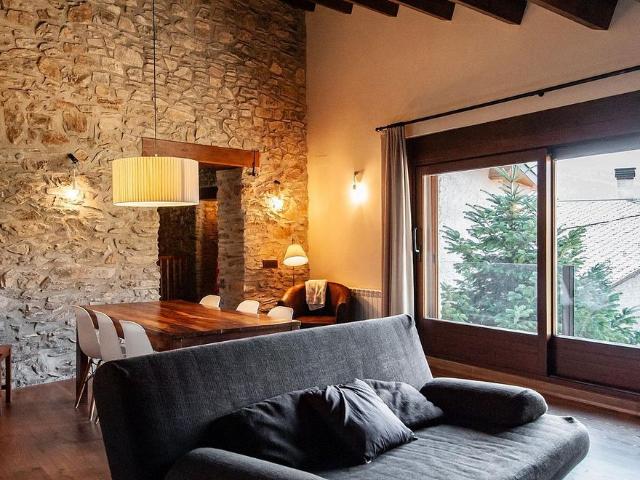 Chalet en venta en calle Abaix, Torre de Cabdella, La, de 190 m² 5 habitaciones por 390.000