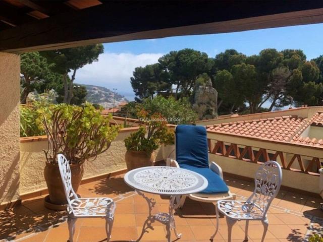 Chalet en venta en calle Atlàntida, Torroella de Montgrí, de 138 m² 3 habitaciones por 425.000