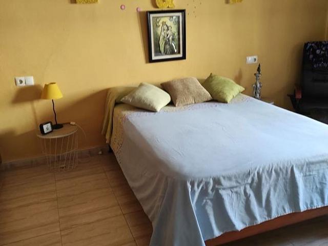 Chalet en venta en calle Auró, Pla de Santa Maria, el, de 210 m² 4 habitaciones por 311.000
