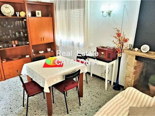 Chalet en venta en calle Avet, Vidreres, de 95 m² 3 habitaciones por 250.000