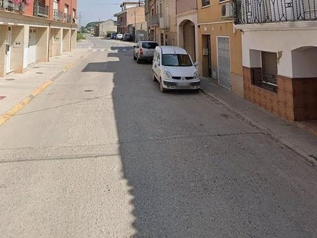 Chalet en venta en calle Balmes, Bellvís, de 370 m² 4 habitaciones por 85.000
