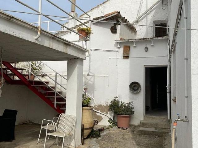 Chalet en venta en calle Barcelona, Tortosa, de 680 m² 4 habitaciones por 395.000