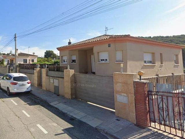 Chalet en venta en calle Bellavista, Calafell, de 209 m² 5 habitaciones por 312.000